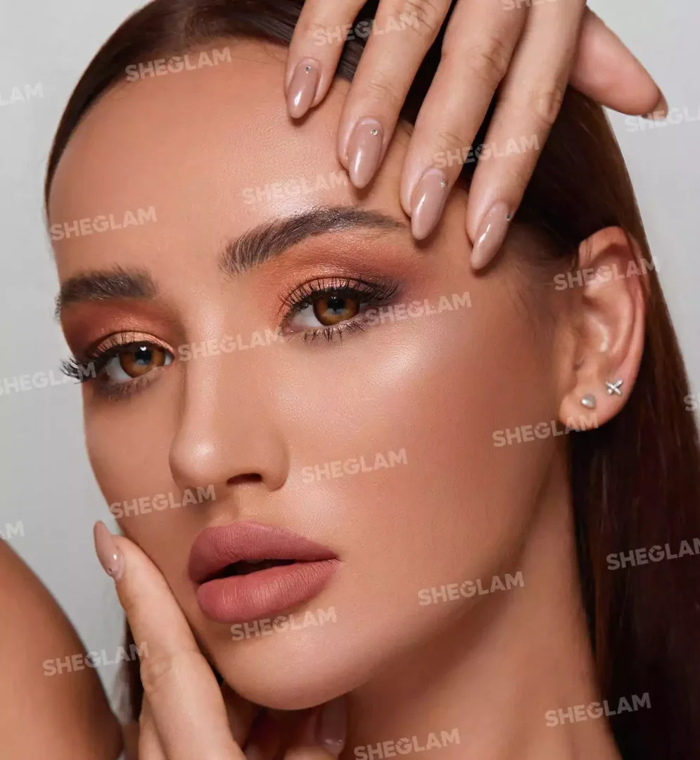 طراحی ناخن نگین دار