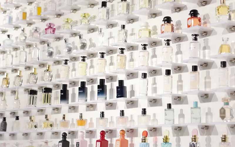 عطر شرکتی